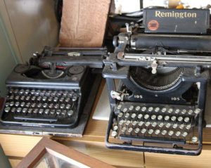 alte Schreibmaschinen im Museum